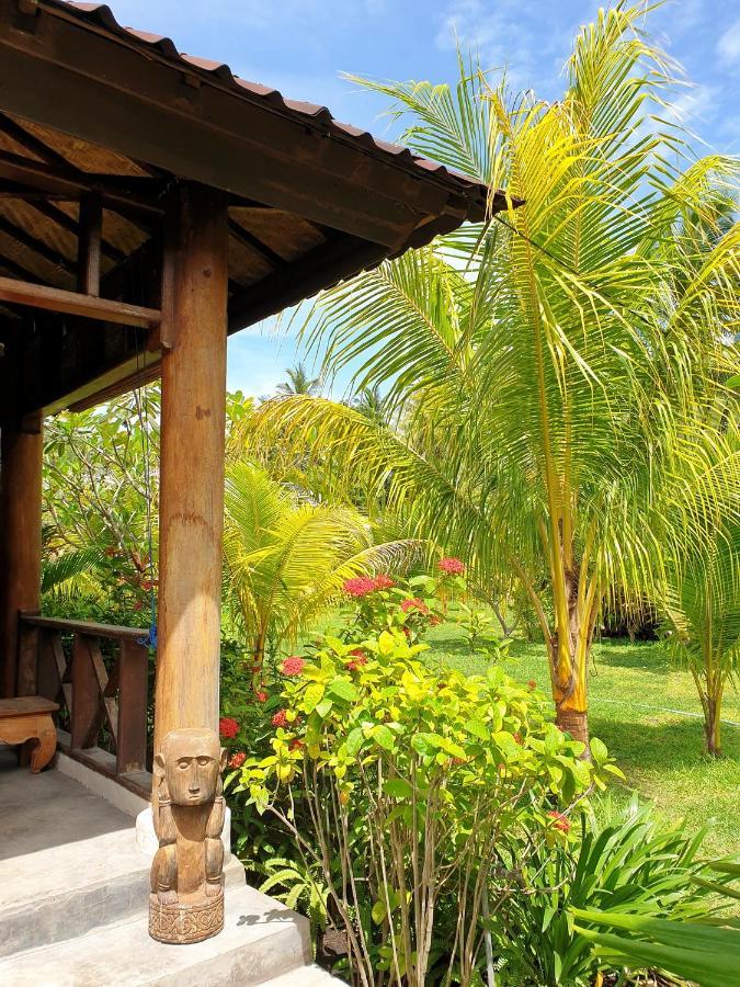 Waiara Village Guesthouse Maumere Luaran gambar